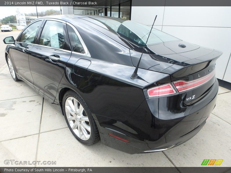 Tuxedo Black / Charcoal Black 2014 Lincoln MKZ FWD