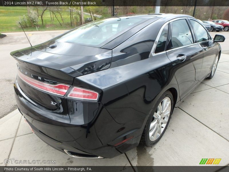 Tuxedo Black / Charcoal Black 2014 Lincoln MKZ FWD