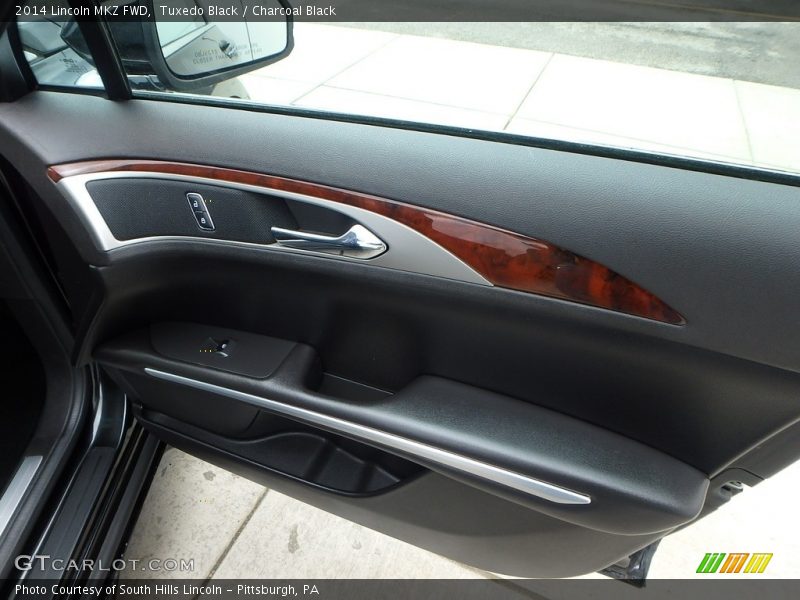 Tuxedo Black / Charcoal Black 2014 Lincoln MKZ FWD