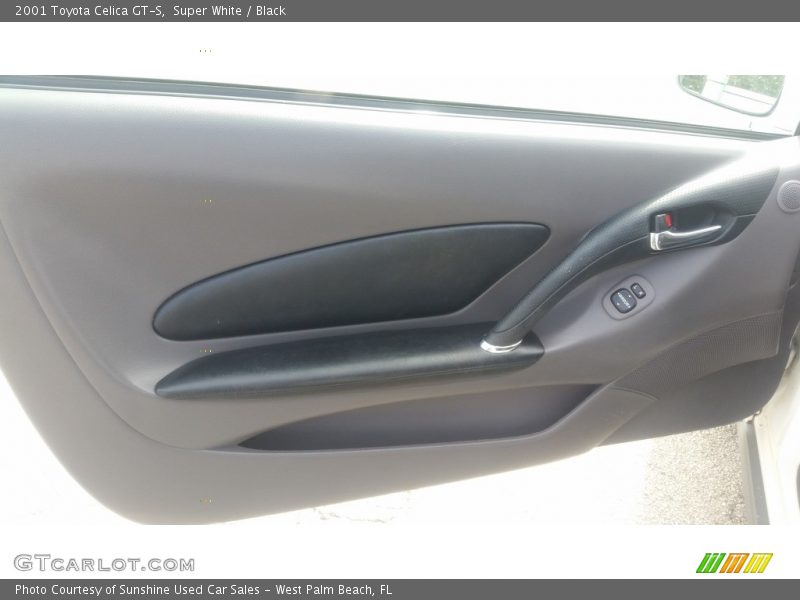 Super White / Black 2001 Toyota Celica GT-S