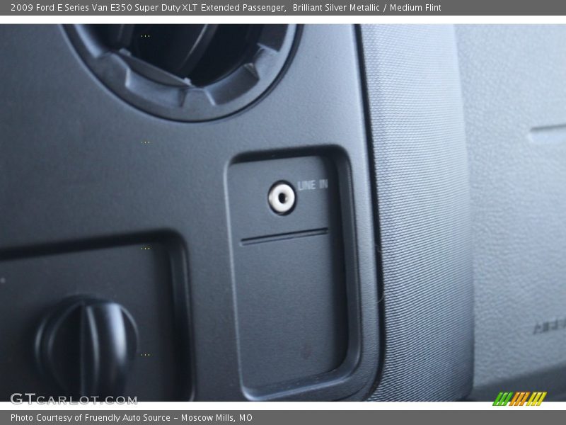 Brilliant Silver Metallic / Medium Flint 2009 Ford E Series Van E350 Super Duty XLT Extended Passenger