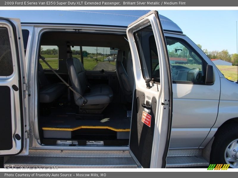 Brilliant Silver Metallic / Medium Flint 2009 Ford E Series Van E350 Super Duty XLT Extended Passenger