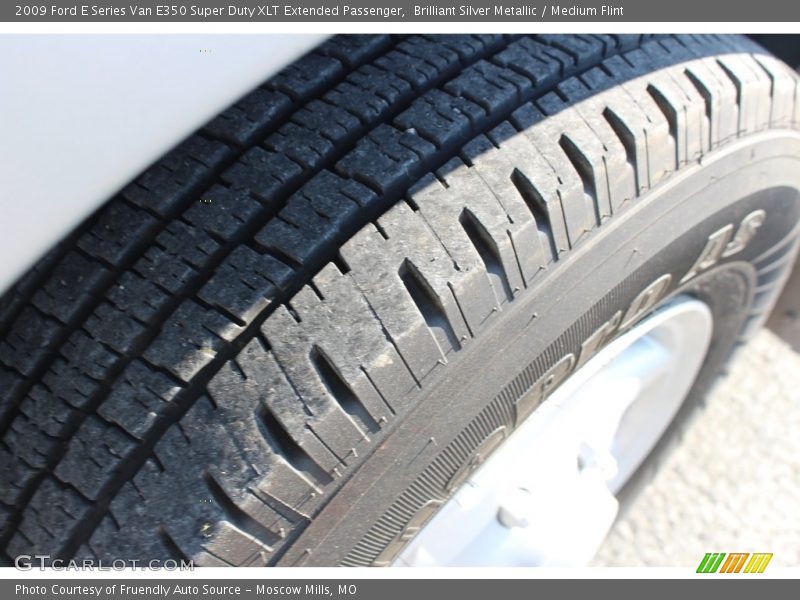 Brilliant Silver Metallic / Medium Flint 2009 Ford E Series Van E350 Super Duty XLT Extended Passenger