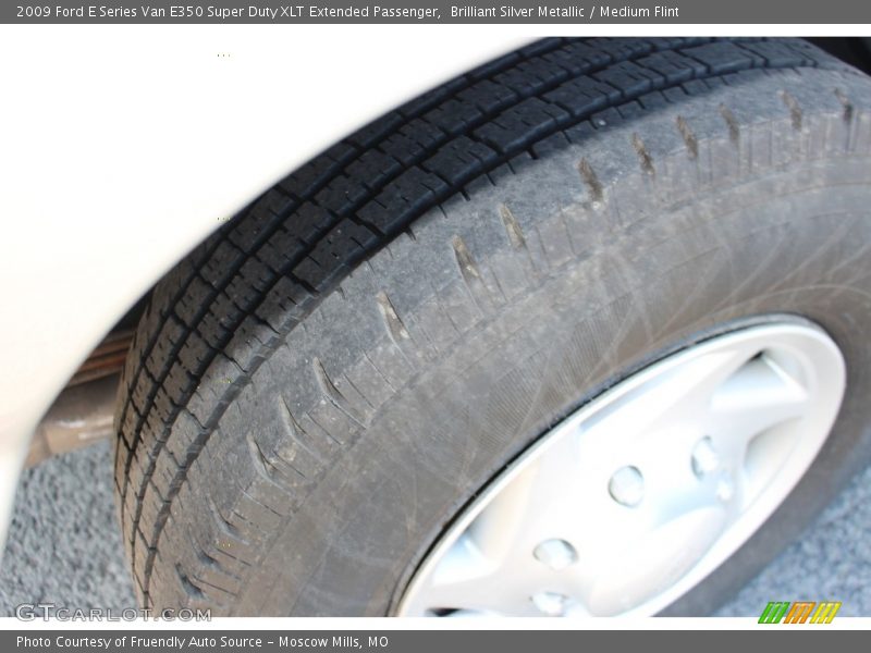Brilliant Silver Metallic / Medium Flint 2009 Ford E Series Van E350 Super Duty XLT Extended Passenger