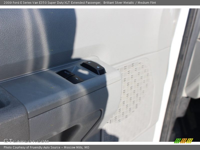 Brilliant Silver Metallic / Medium Flint 2009 Ford E Series Van E350 Super Duty XLT Extended Passenger
