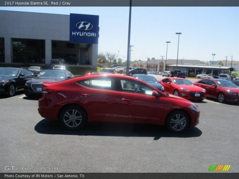 Red / Gray 2017 Hyundai Elantra SE