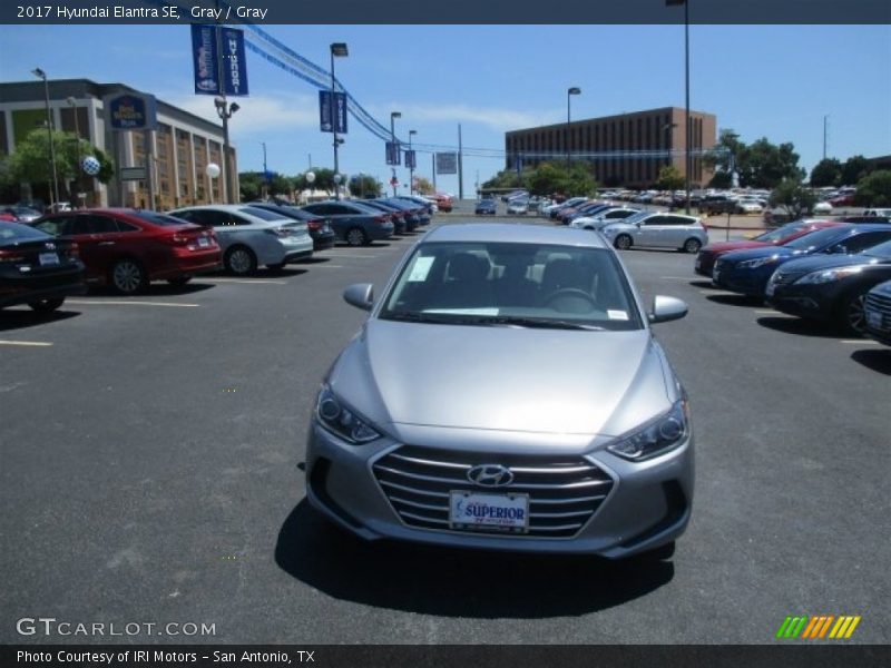 Gray / Gray 2017 Hyundai Elantra SE