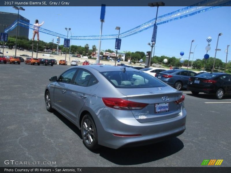 Gray / Gray 2017 Hyundai Elantra SE