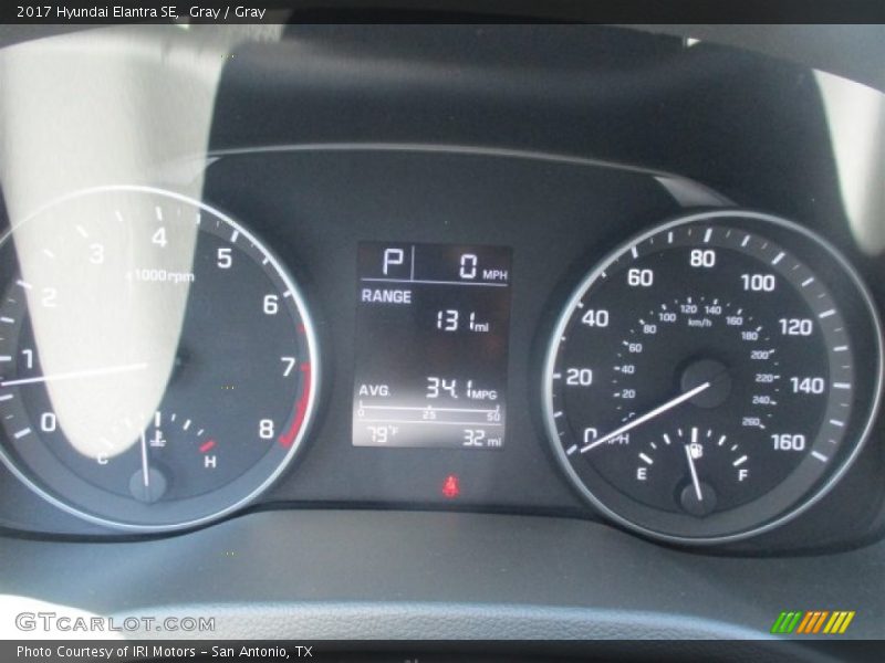 Gray / Gray 2017 Hyundai Elantra SE