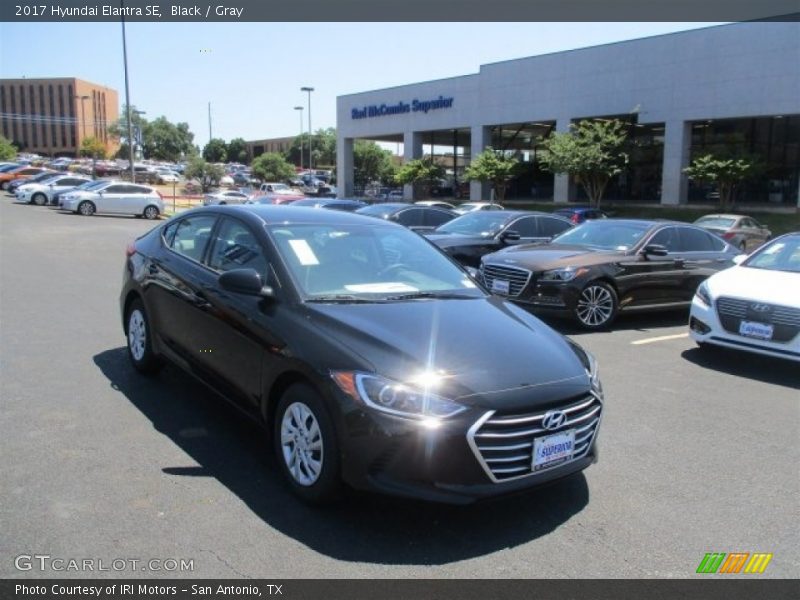 Black / Gray 2017 Hyundai Elantra SE