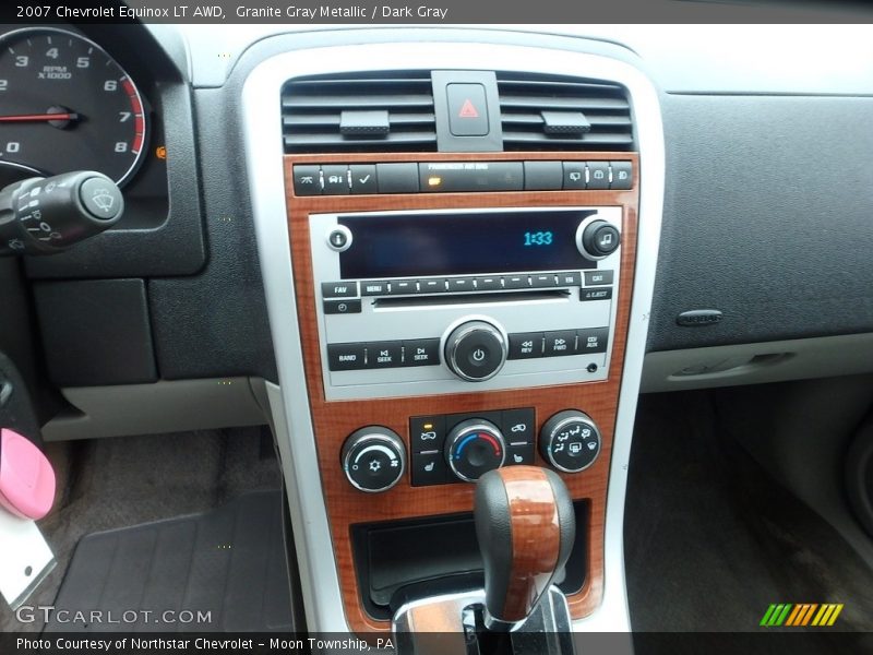 Granite Gray Metallic / Dark Gray 2007 Chevrolet Equinox LT AWD