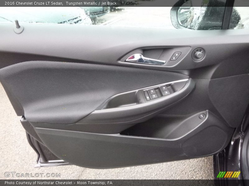 Tungsten Metallic / Jet Black 2016 Chevrolet Cruze LT Sedan