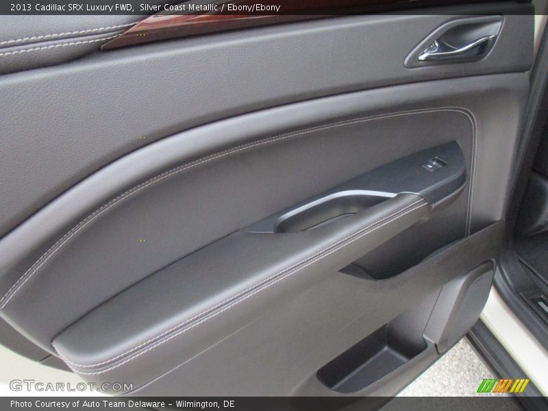 Silver Coast Metallic / Ebony/Ebony 2013 Cadillac SRX Luxury FWD