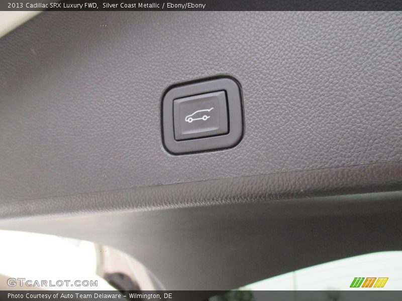 Silver Coast Metallic / Ebony/Ebony 2013 Cadillac SRX Luxury FWD