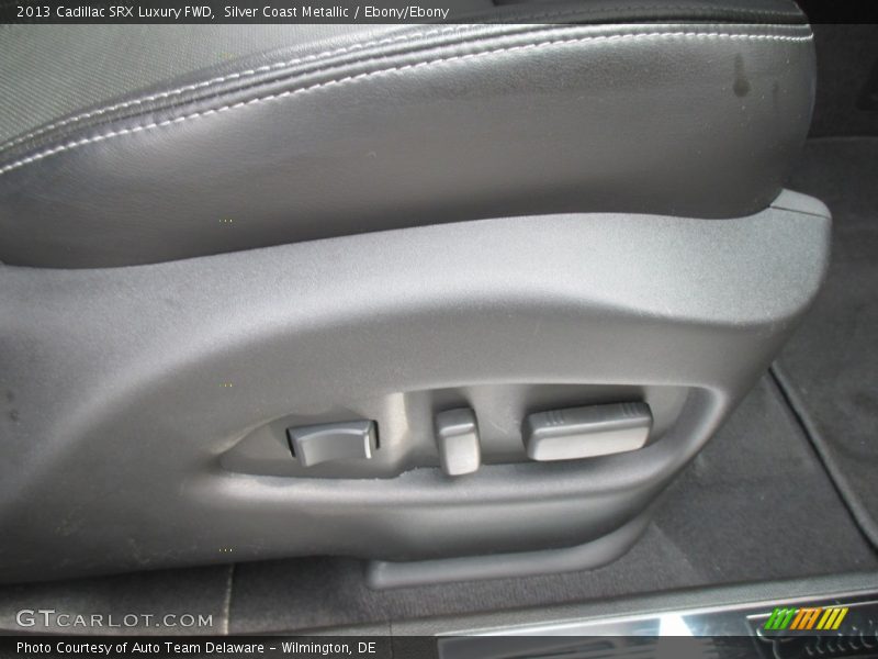 Silver Coast Metallic / Ebony/Ebony 2013 Cadillac SRX Luxury FWD