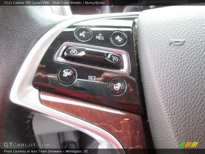 Silver Coast Metallic / Ebony/Ebony 2013 Cadillac SRX Luxury FWD
