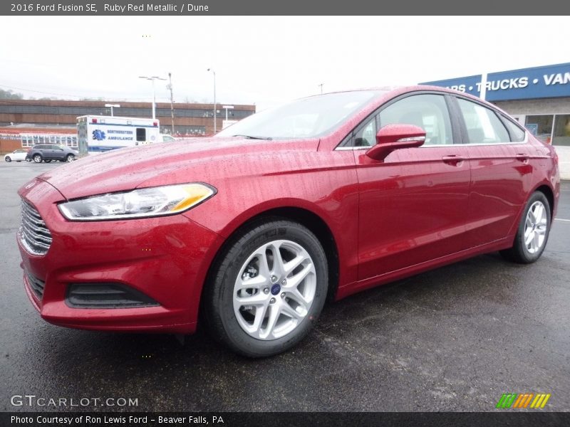 Ruby Red Metallic / Dune 2016 Ford Fusion SE