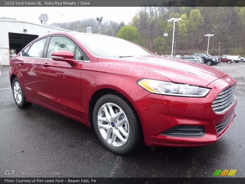 Ruby Red Metallic / Dune 2016 Ford Fusion SE