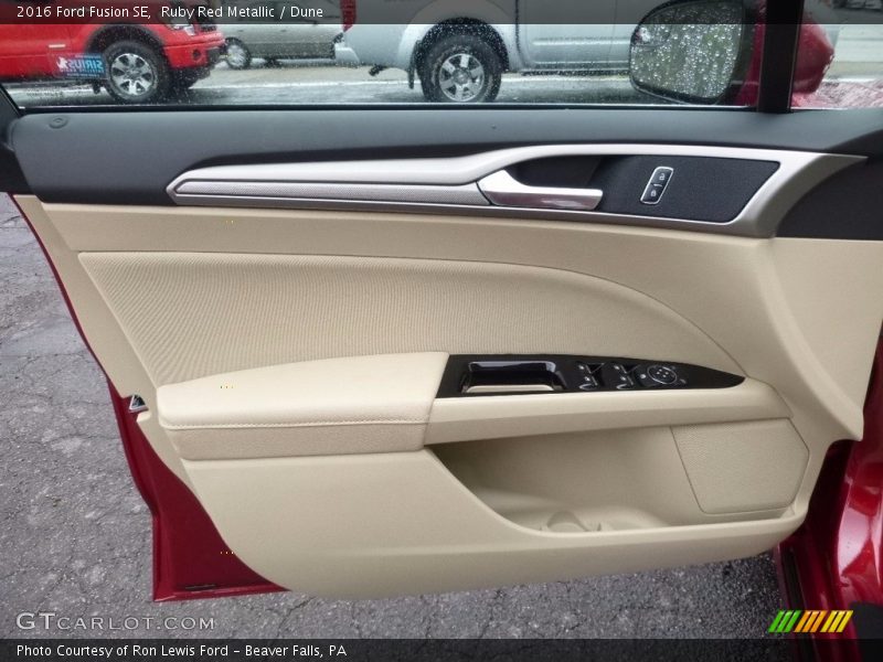 Ruby Red Metallic / Dune 2016 Ford Fusion SE