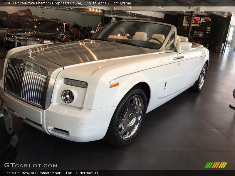 Front 3/4 View of 2008 Phantom Drophead Coupe 