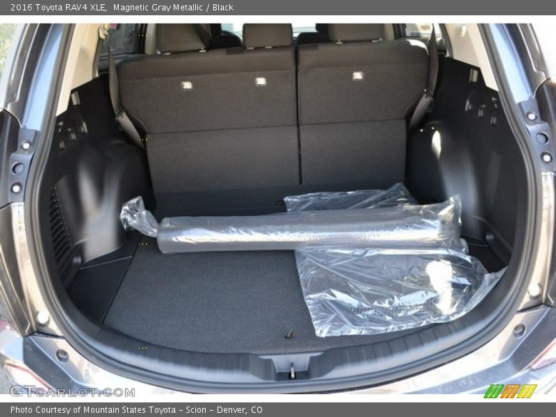 Magnetic Gray Metallic / Black 2016 Toyota RAV4 XLE