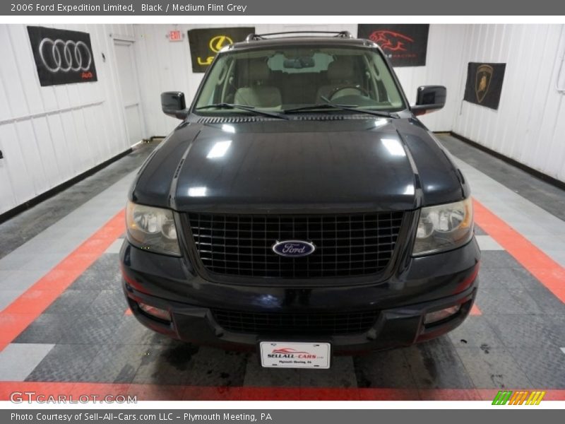 Black / Medium Flint Grey 2006 Ford Expedition Limited