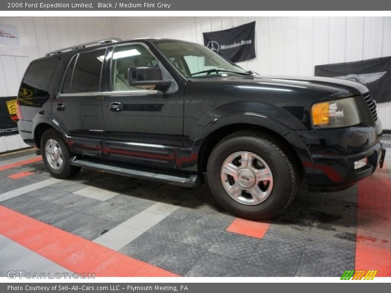 Black / Medium Flint Grey 2006 Ford Expedition Limited