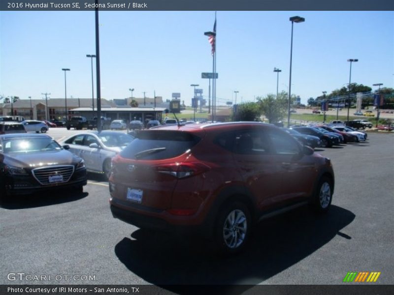 Sedona Sunset / Black 2016 Hyundai Tucson SE