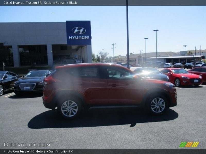 Sedona Sunset / Black 2016 Hyundai Tucson SE