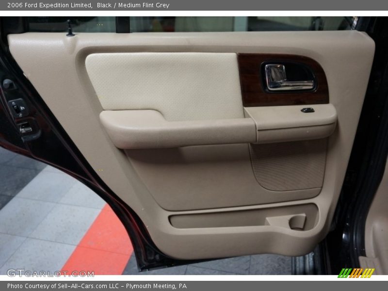 Black / Medium Flint Grey 2006 Ford Expedition Limited