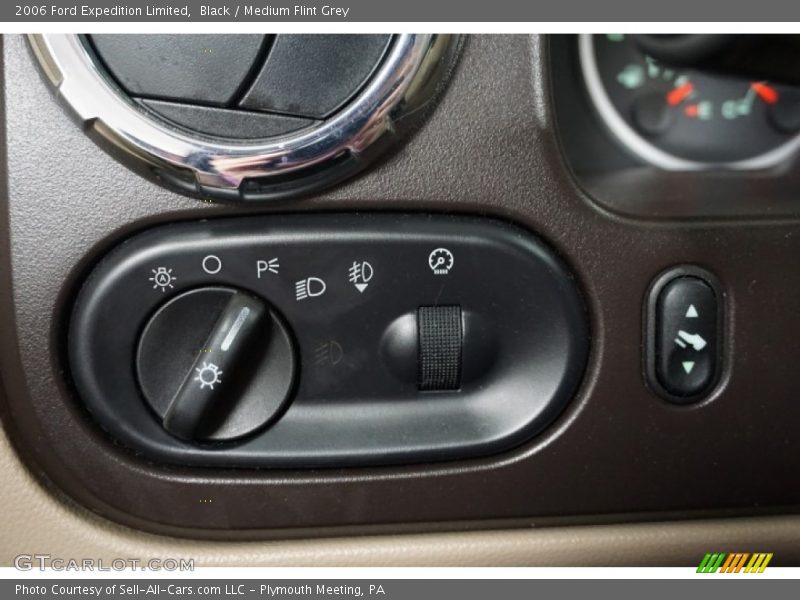 Black / Medium Flint Grey 2006 Ford Expedition Limited