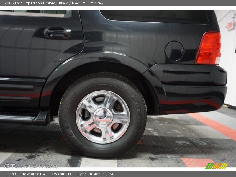 Black / Medium Flint Grey 2006 Ford Expedition Limited