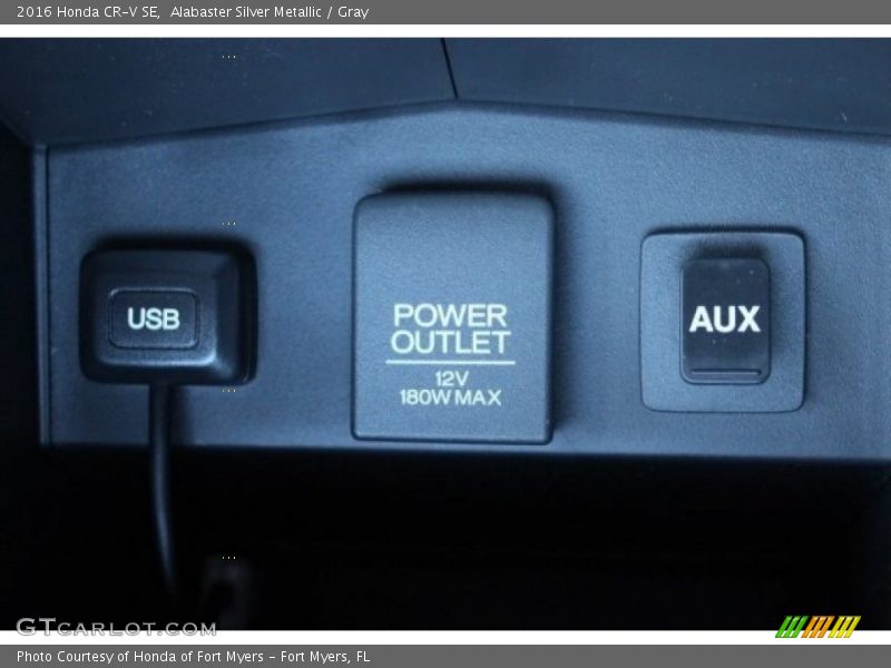 Alabaster Silver Metallic / Gray 2016 Honda CR-V SE