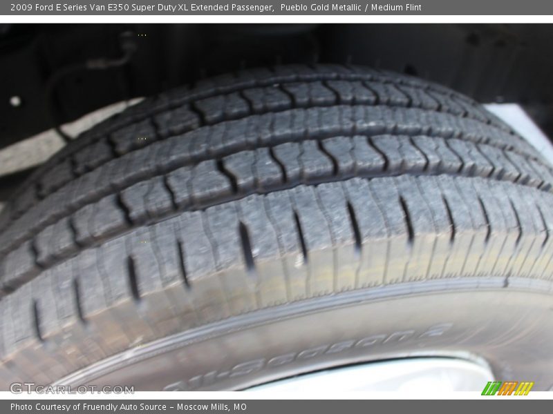 Pueblo Gold Metallic / Medium Flint 2009 Ford E Series Van E350 Super Duty XL Extended Passenger