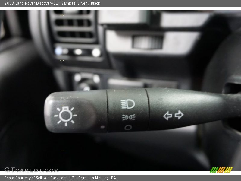 Zambezi Silver / Black 2003 Land Rover Discovery SE