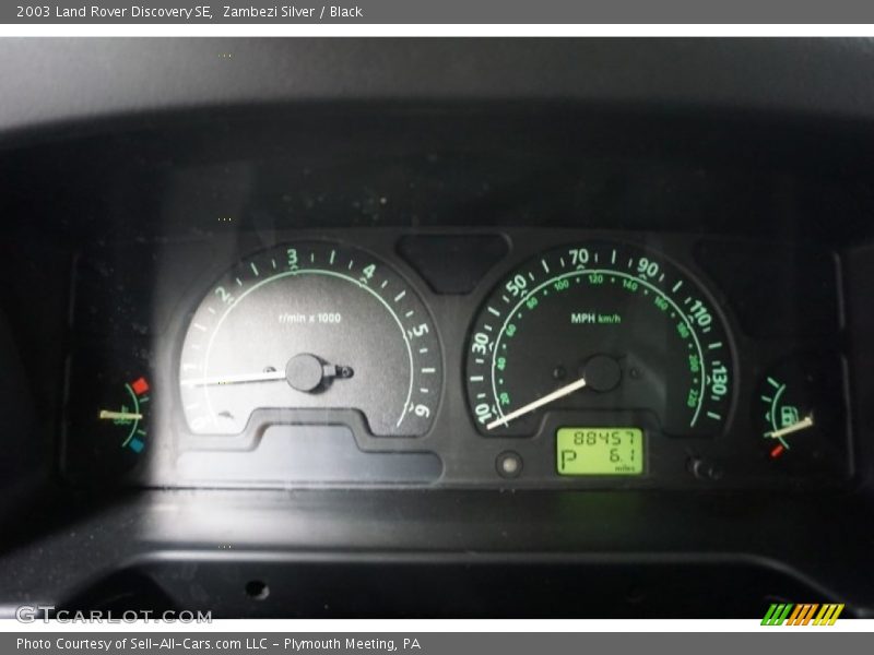 Zambezi Silver / Black 2003 Land Rover Discovery SE