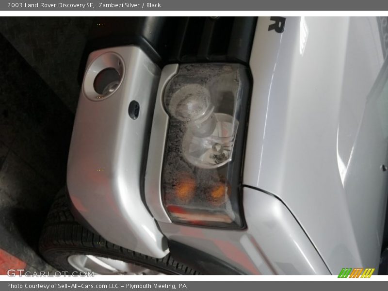 Zambezi Silver / Black 2003 Land Rover Discovery SE