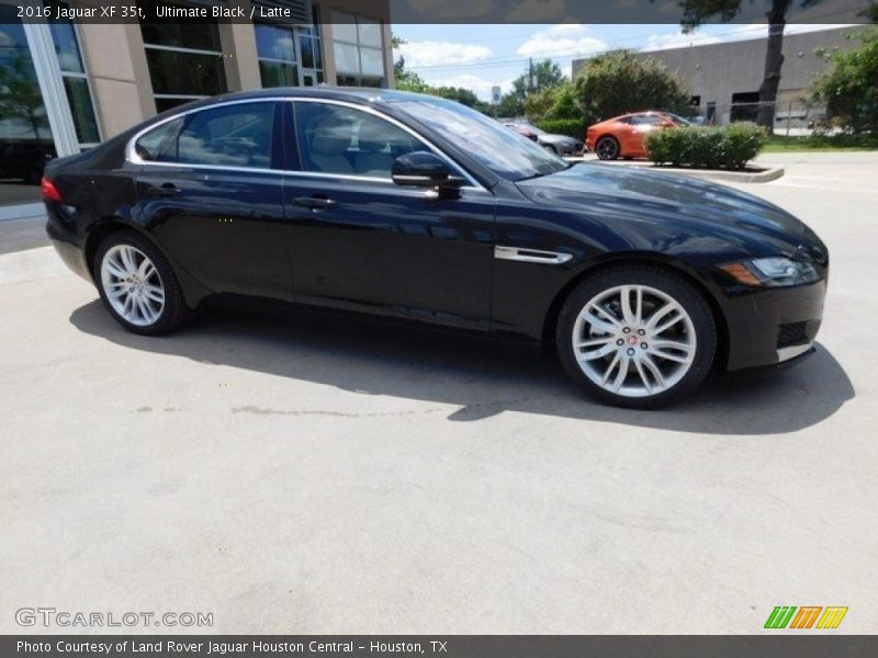 Ultimate Black / Latte 2016 Jaguar XF 35t