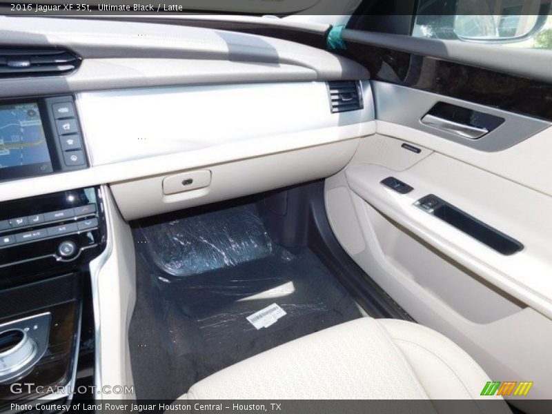 Ultimate Black / Latte 2016 Jaguar XF 35t
