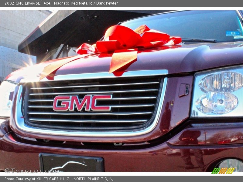 Magnetic Red Metallic / Dark Pewter 2002 GMC Envoy SLT 4x4