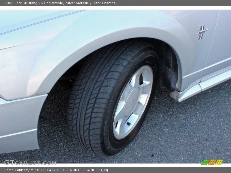 Silver Metallic / Dark Charcoal 2000 Ford Mustang V6 Convertible