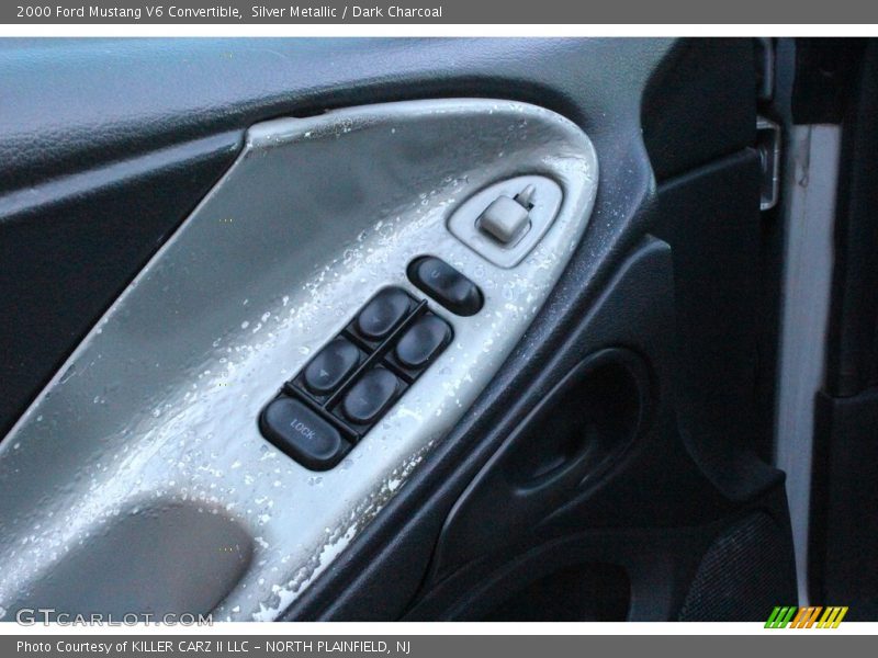 Silver Metallic / Dark Charcoal 2000 Ford Mustang V6 Convertible