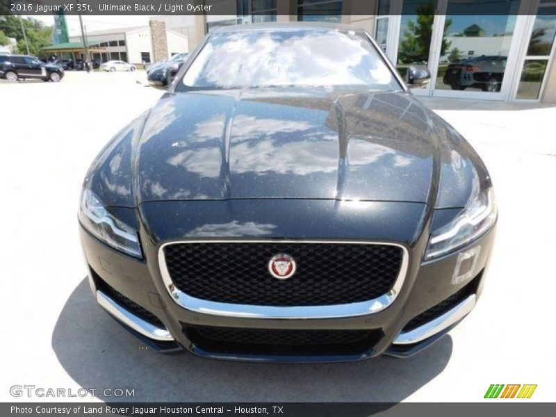 Ultimate Black / Light Oyster 2016 Jaguar XF 35t