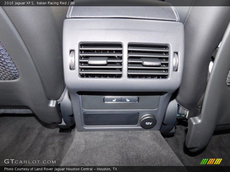 Italian Racing Red / Jet 2016 Jaguar XF S