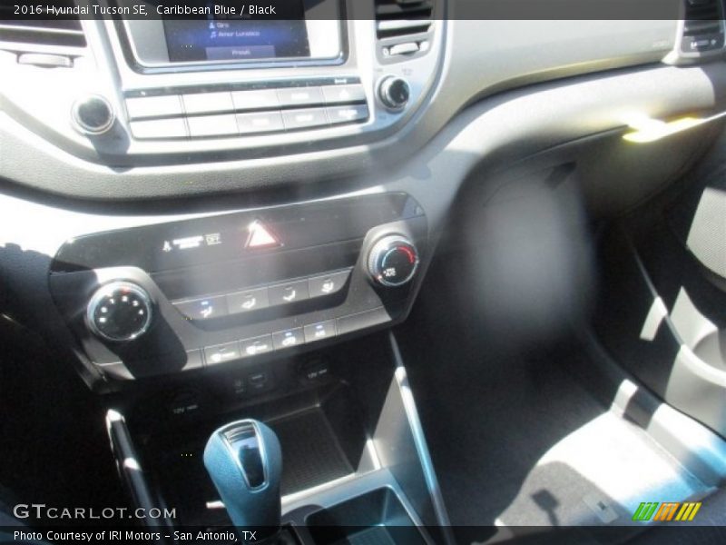 Caribbean Blue / Black 2016 Hyundai Tucson SE