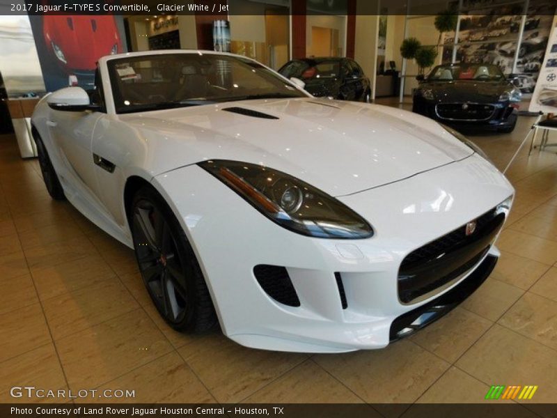 Front 3/4 View of 2017 F-TYPE S Convertible