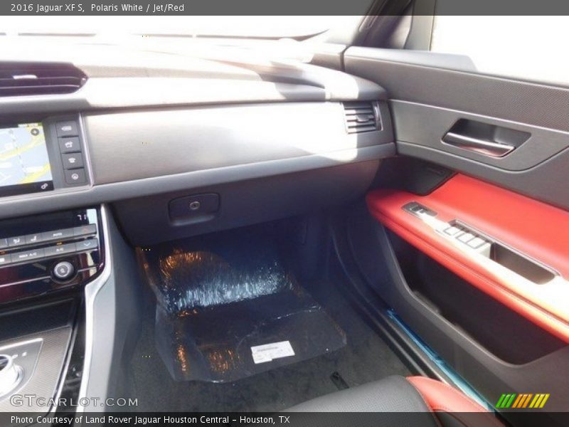 Polaris White / Jet/Red 2016 Jaguar XF S