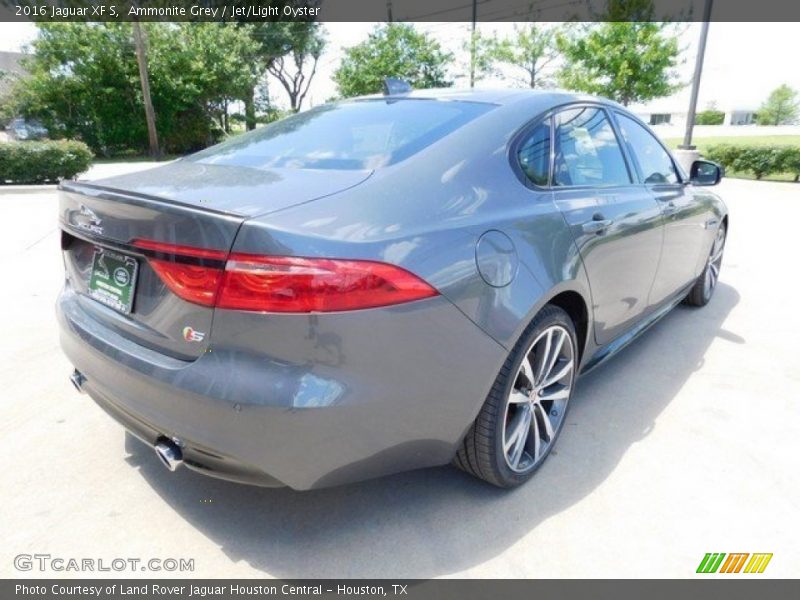 Ammonite Grey / Jet/Light Oyster 2016 Jaguar XF S