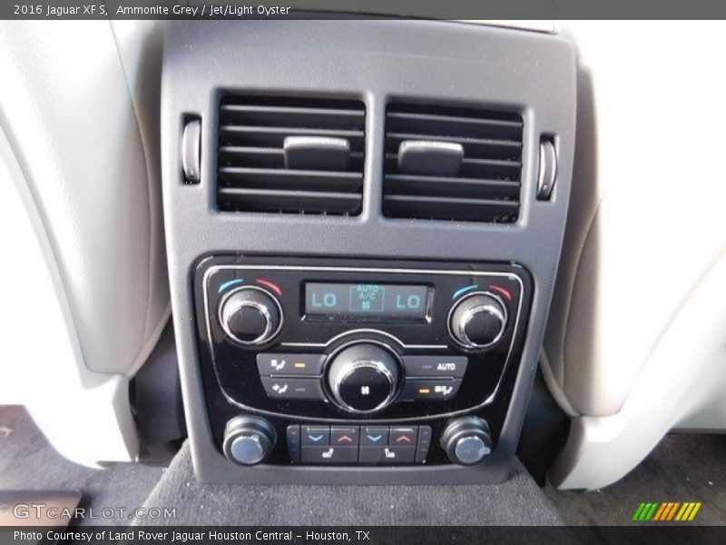 Ammonite Grey / Jet/Light Oyster 2016 Jaguar XF S