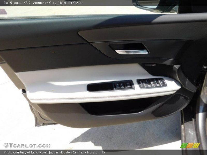 Ammonite Grey / Jet/Light Oyster 2016 Jaguar XF S